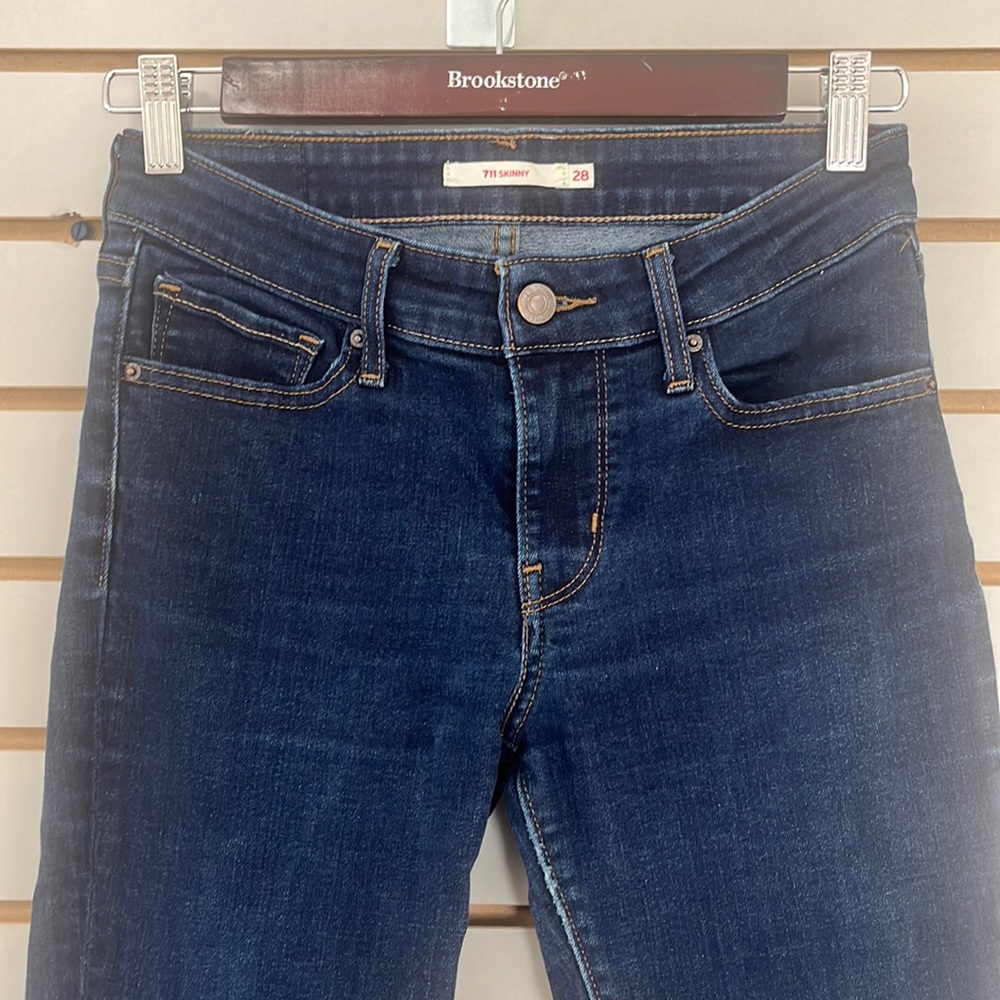 Levi’s 711 Skinny Jeans